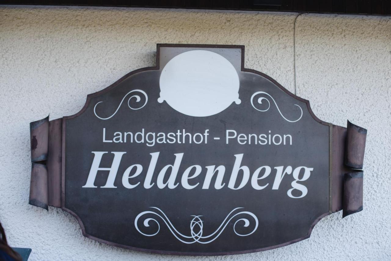 Landgasthof Heldenberg Lauterstein Exteriör bild
